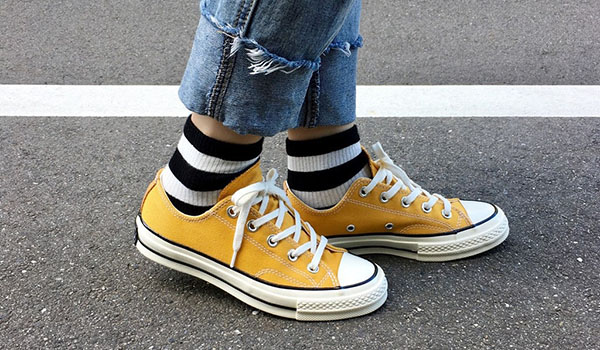 Converse 1970 sunflower low sale